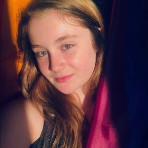 Meet your Posher, Riley